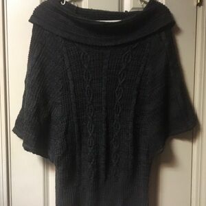 New Directions Women’s Sweater Size Medium Excellent Condition
